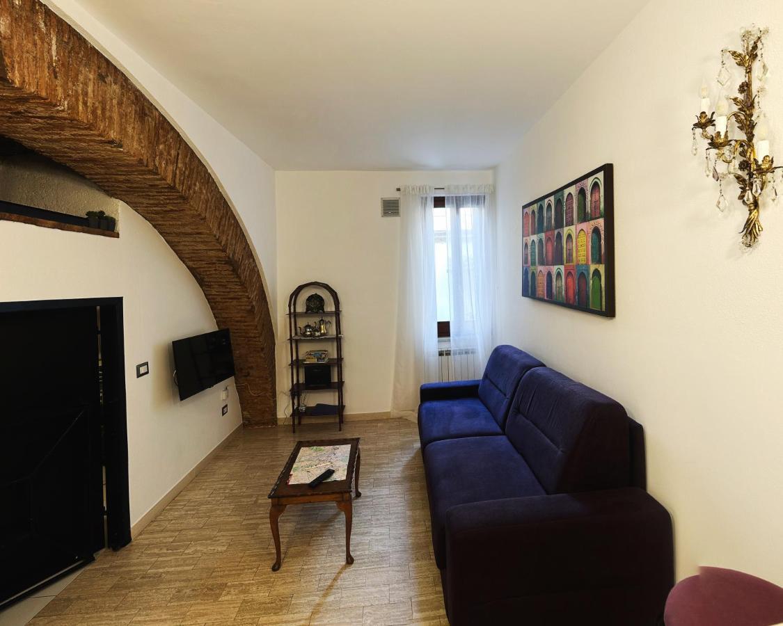 Lovely Apartment In Via Della Scala, Trastevere Rom Eksteriør billede