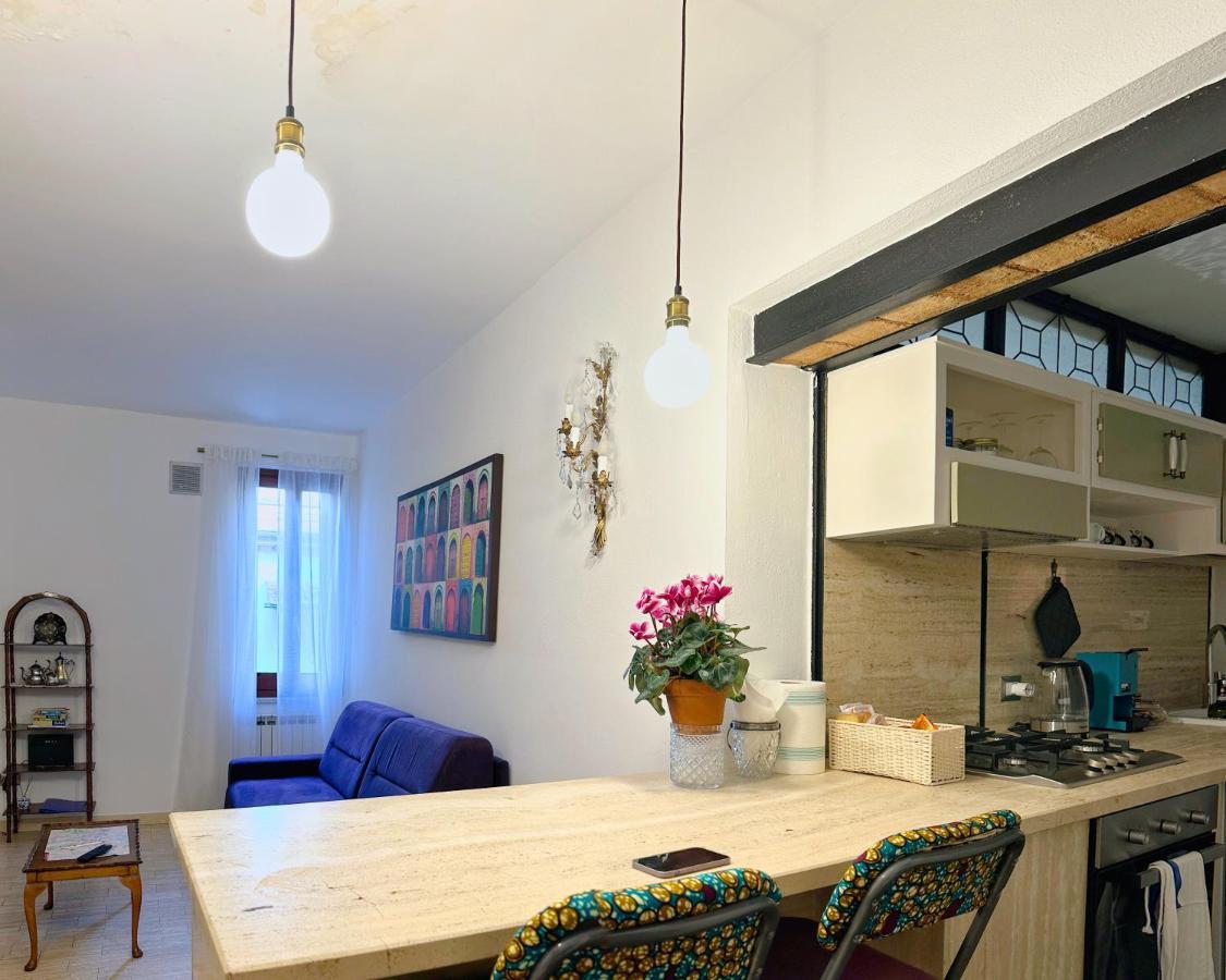 Lovely Apartment In Via Della Scala, Trastevere Rom Eksteriør billede